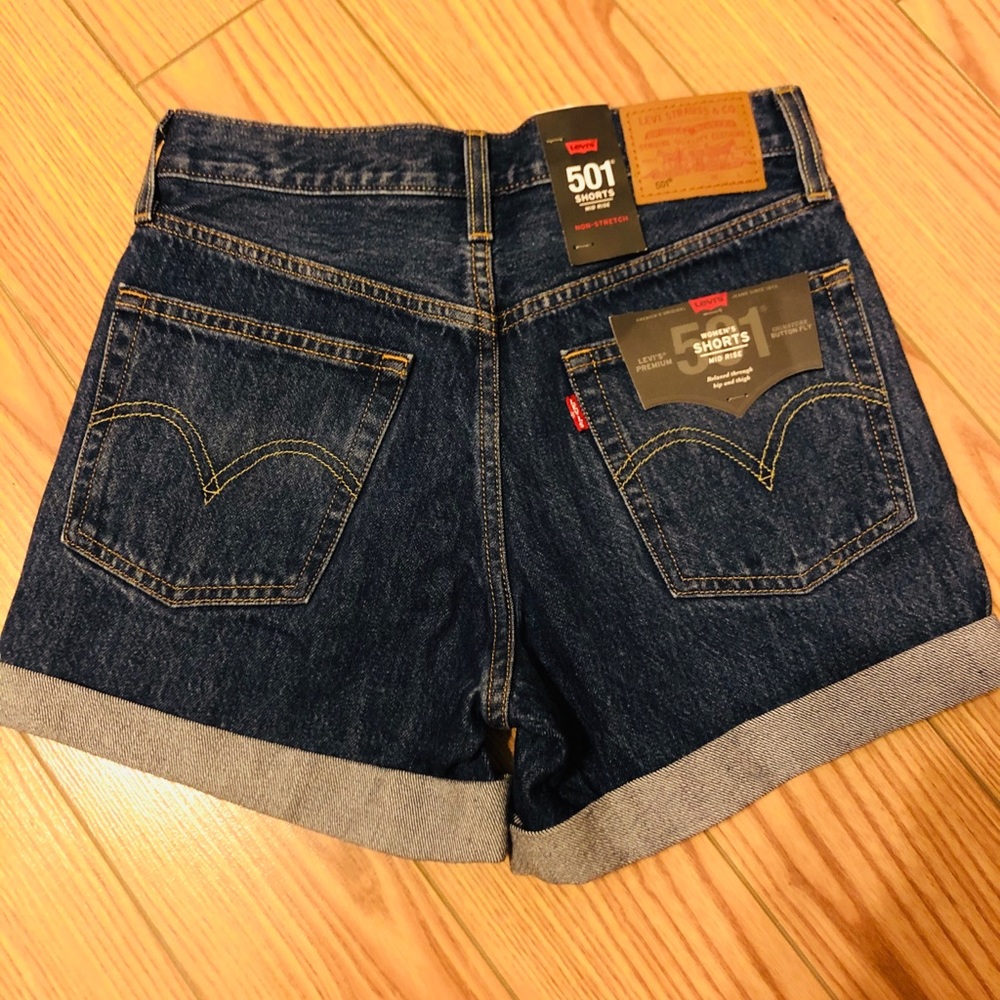 Levis | 501 Mid Rise Cuffed Denim Shorts Solid Med